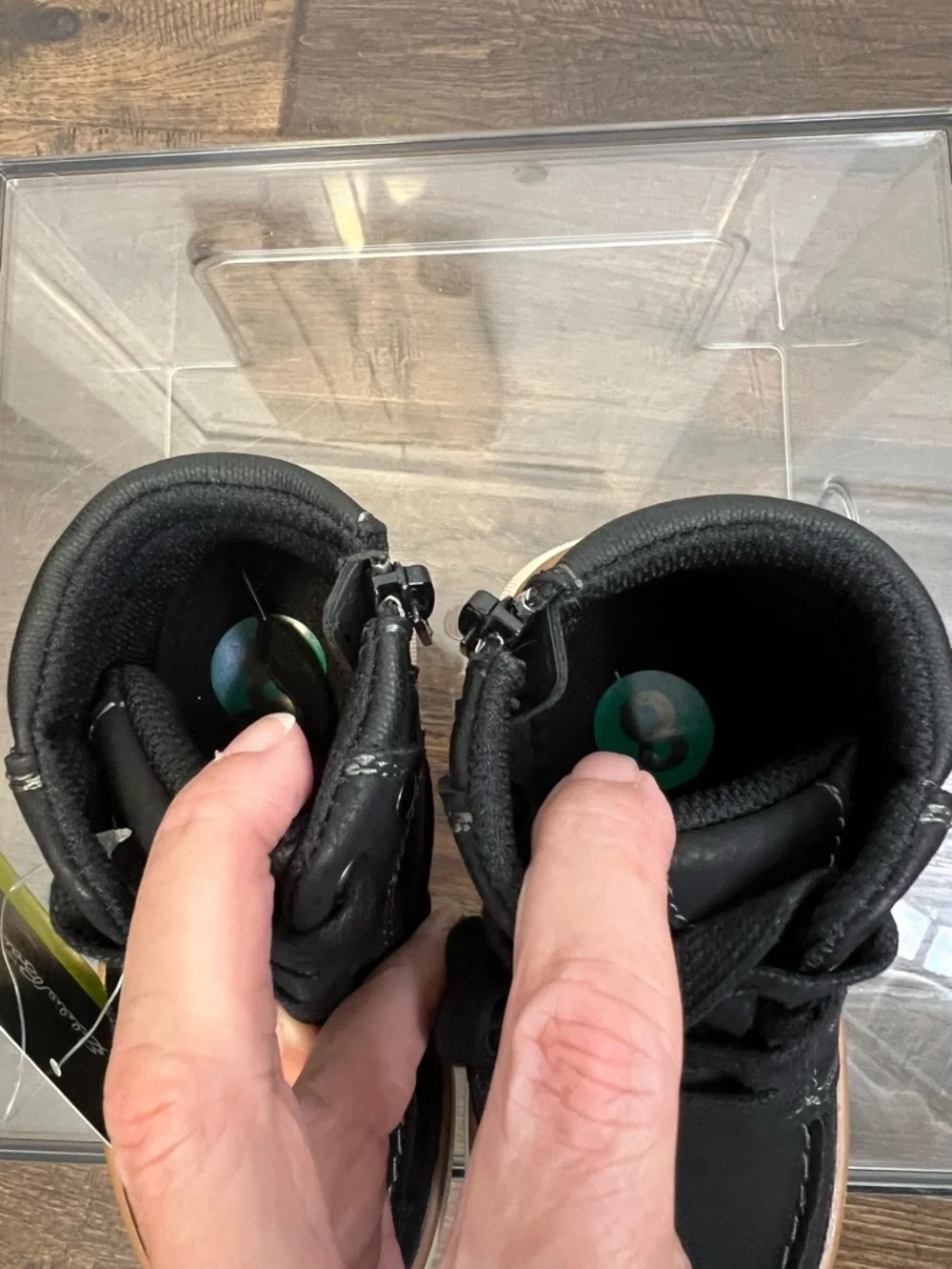 Eddie Bauer comfortable black